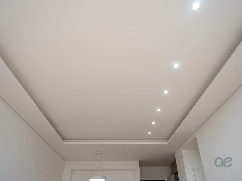 Faux plafond au Maroc : prix au m², plâtre, staff ou BA13
